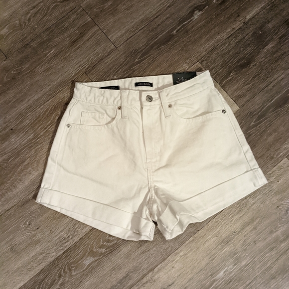 Wild Fable Highest rise Mom Shorts - Picture 1 of 4